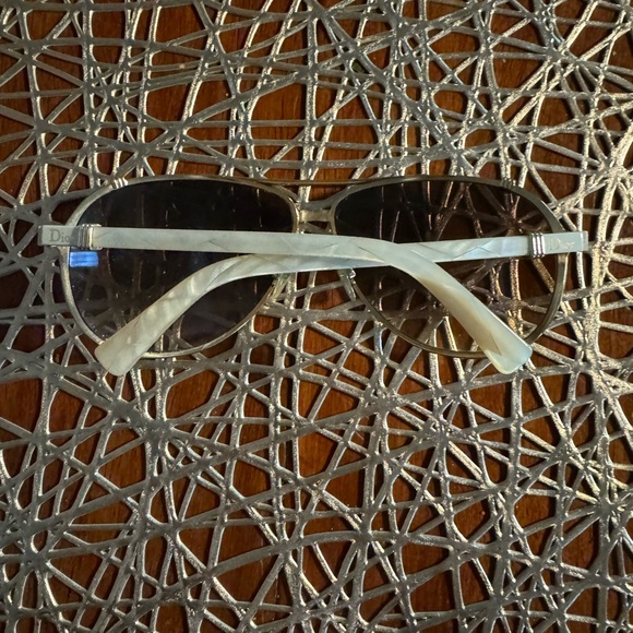 Authentic Dior sunglasses - Picture 7 of 11